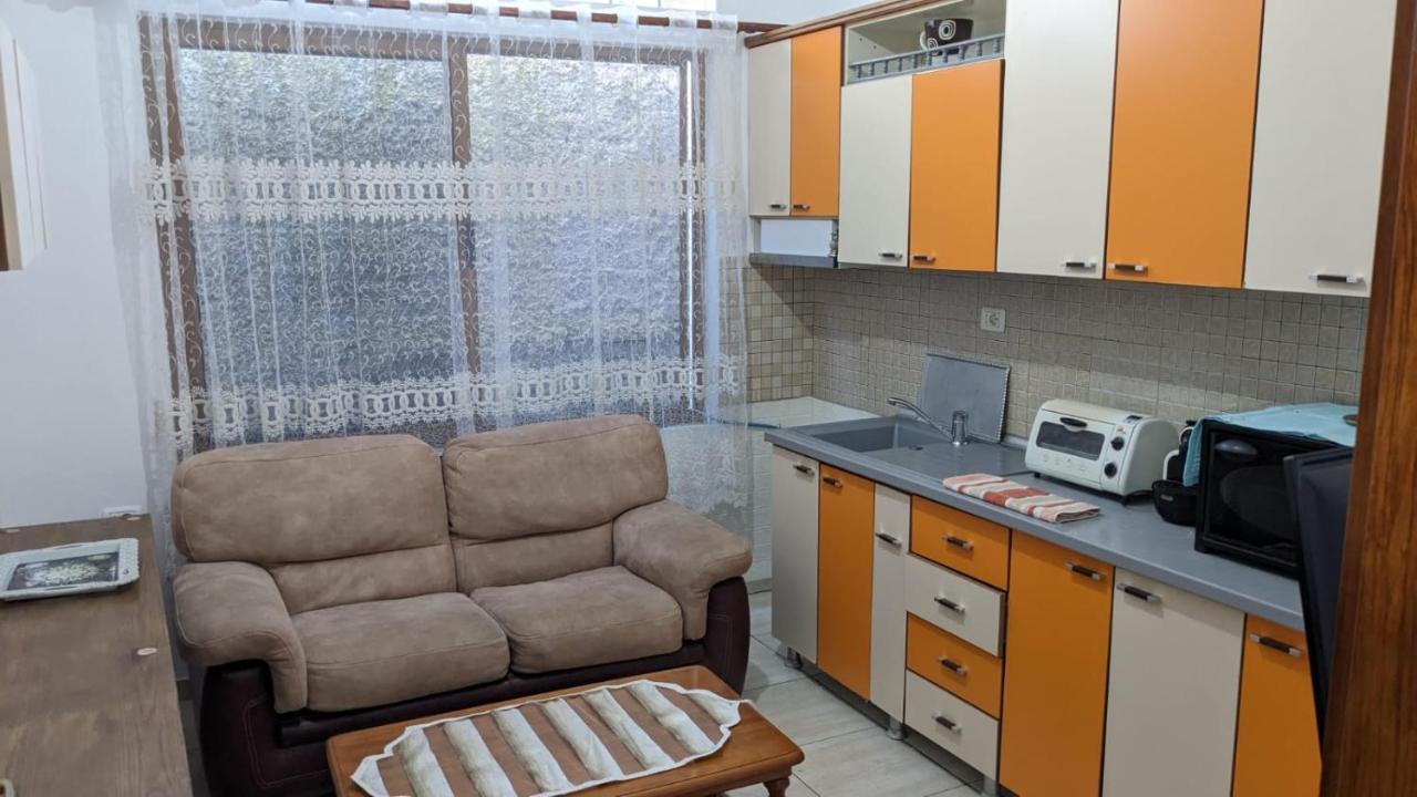 David Guesthouse Shkodra Exterior foto
